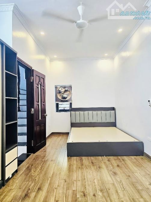 NHÀ ĐẸP BA MẶT THOÁNG- CỰC GẦN Ô TÔ- PHỐ KIM NGƯU Q.HBT  32m2-5 tầng- mt 5.1m-7.35 tỷ - 1