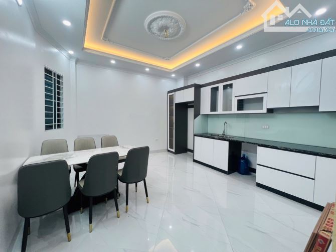 BÁN NHÀ RIÊNG TẠI CỔ NHUẾ - VỪA Ở VỪA CHO THUÊ- NGÕ THÔNG, Ô TÔ ĐỖ CỬA. - 1