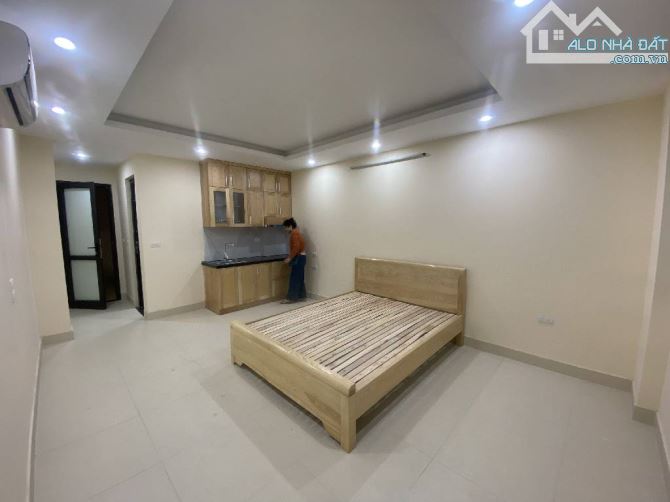 Bán nhà dòng tiền Bạch Mai, 65m, 17.x tỷ, 5 tấng, ô tô, gần phố, 2 thoáng, PCCC đủ - 1