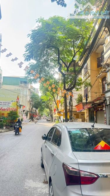 BÁN NHÀ PHÂN LÔ KIM ĐỒNG . DT 57 M . NHÀ 4 TẦNG . Ô TÔ TRÁNH ĐẦU TƯ NHANH - 1