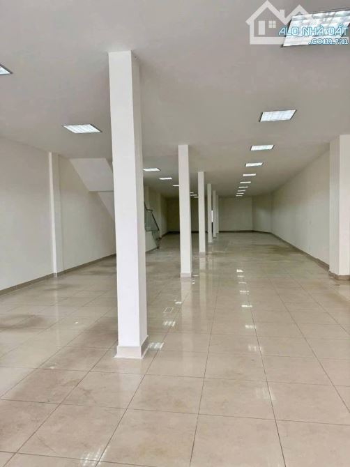 Cho Thuê Mặt Bằng Kinh Doanh QL1A Sàn sử dụng 600m2 Gần CV 30/4  - Giá chỉ 40tr/Thán - 1
