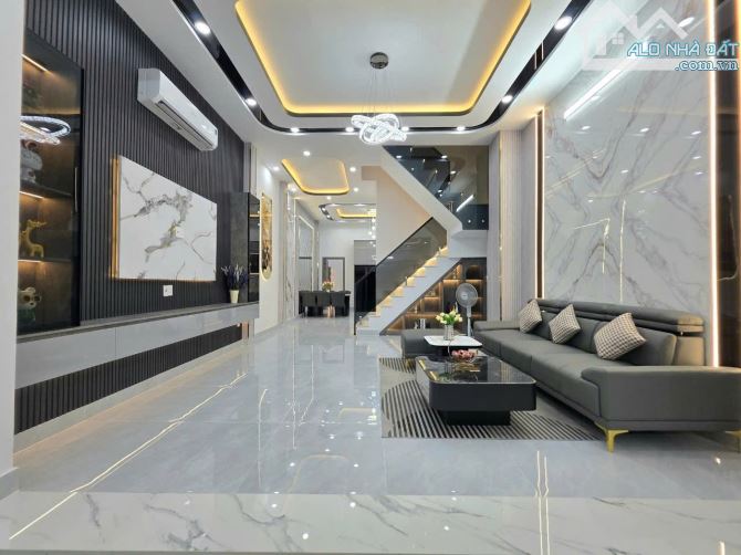 Bán nhà phố Cao cấp Full nội thất Huỳnh Tấn Phát, Nhà Bè, Dt 5x18m. Giá 8,39 tỷ - 1