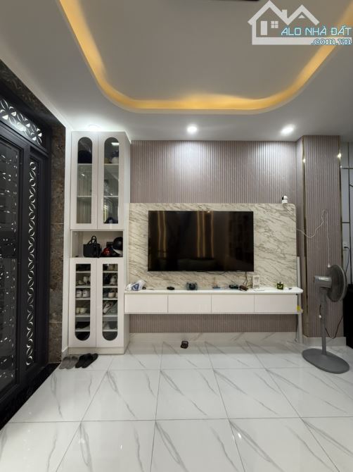 NHÀ MỚI 4 TẦNG SIÊU XINH - GIÁ SIÊU RẺ - CHỈ NHỈNH 4🧄 - 1