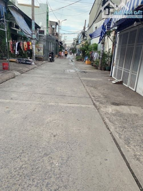 SÁT TÂN PHÚ - 4 TẦNG - 4X12M - GẦN TÔ HIỆU - PHAN ANH - 3PN - HC ĐỦ - HẺM XE HƠI - CHỈ 5,X - 1