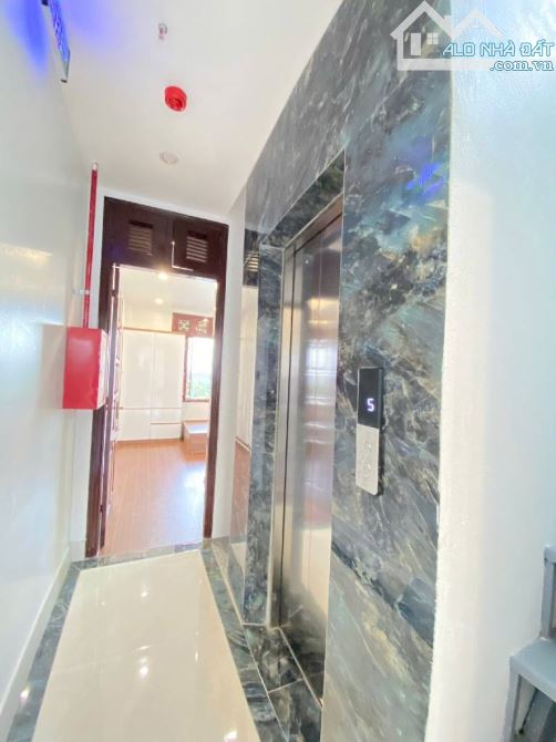 Gần KDT MỚI PHẠM VĂN ĐỒNG - NHÀ DÂN XÂY THANG MÁY, DÒNG TIỀN ỔN ĐỊNH - TRƯỜNG HỌC CÁC CẤP - 1