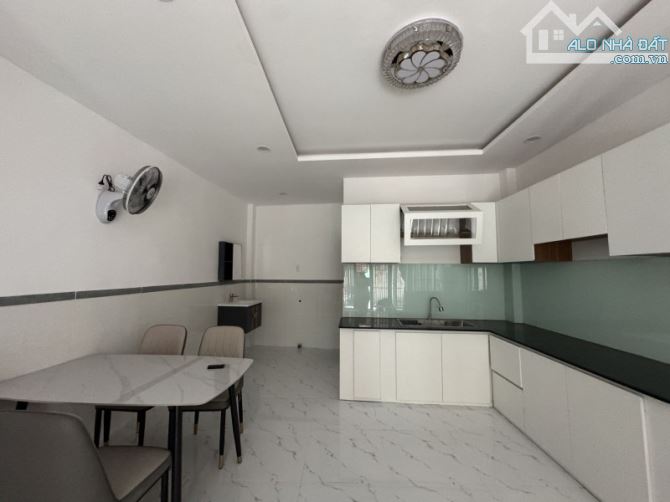 Bán gấp nhà Tăng Nhơn Phú A – Hẻm ô tô thông, 42m², chỉ 3.65 tỷ TL - 1