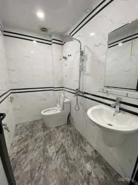 Cho thuê nhà ở Phú Diễn 40m2, 6 tầng, thông sàn, mới, full đồ,oto đỗ tránh. - 1