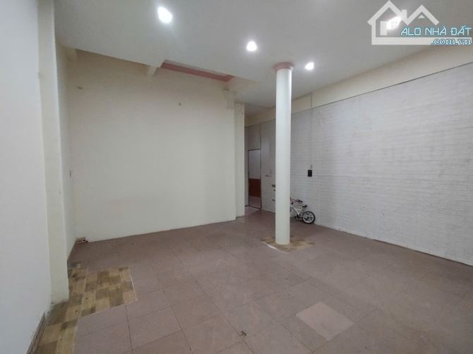 Cho thuê mặt bằng đường Nguyễn Ái Quốc thuận lợi kinh doanh, giá rẻ - 1