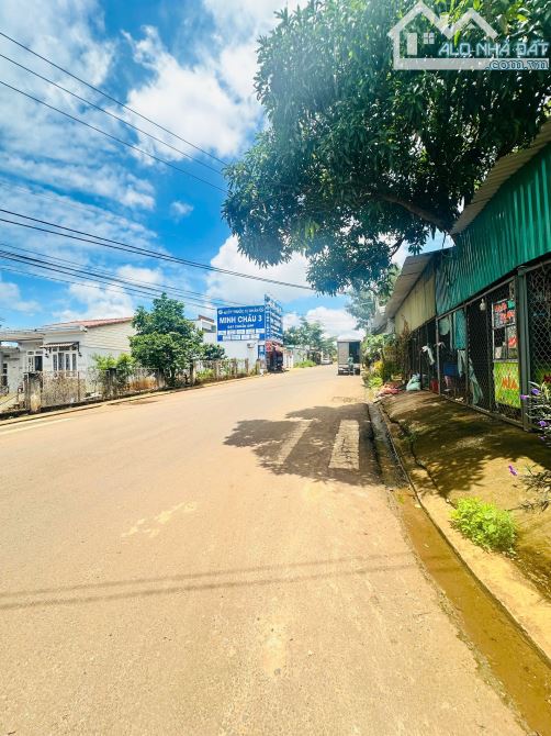 MẶT TIỀN YMOAN KHU VỰC KINH DOANH SẦM UẤT CHỦ CẦN BÁN GẤP -  Loctran - 1
