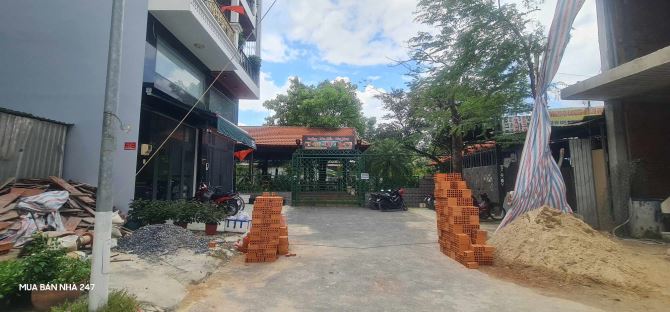 SỞ HỮU NGAY BIỆT THỰ SÂN VƯỜN CỰC KHỦNG 3.268M2, CÓ DÒNG TIỀN SẴN. GIÁ BAO RẺ NHỈN 20TR - 1