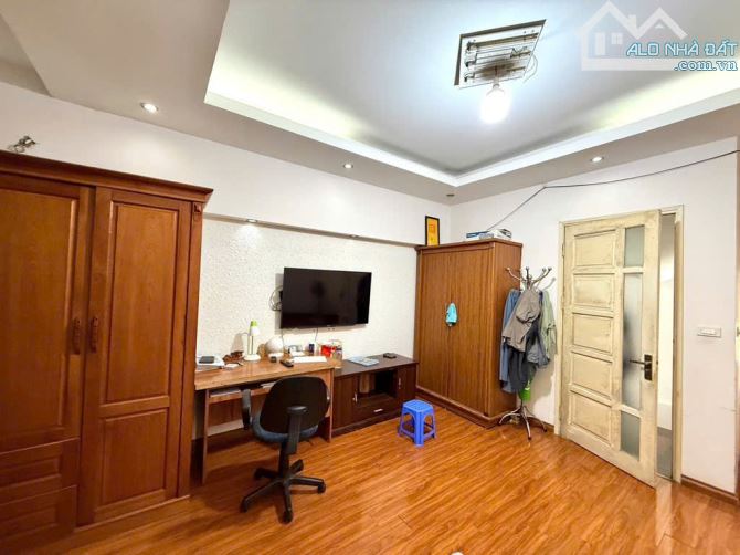 NHÀ ĐẸP GỐC ĐỀ _ MINH KHAI 36m2, 5 tầng GIÁ 7.9 tỷ - 1
