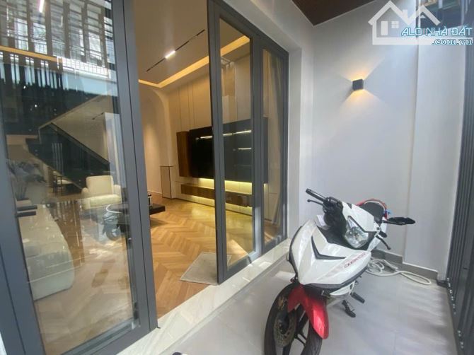 Bán nhà HXH 1 trục quận 3, Nguyễn Thiện Thuật_Nguyễn Đình Chiểu, 5 Tầng, 34m2, nhỉnh 9 Tỷ - 1