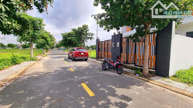 Đất Nền Gần Sân Bay Long Thành & 4 KCN Lớn . Sổ sẵn full thổ cư,Suất Đầu TưTừ 680 triệụ - 1