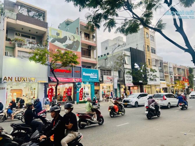 HẠ 3 TỶ BÁN GẤP 125M2 - 2 MẶT TIỀN GÓC NGÃ TƯ LÊ DUẨN & HOÀNG HOA THÁM CHO THUÊ T1 30TR/TH - 1