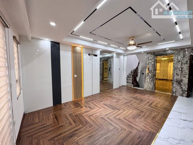 Bán Nhà-Đội Cấn Ba Đình-Nhà Mới- 1 Nhà Ra Phố - Thang Máy - 55m X 8 Tầng Mt 4m Nhỉnh 19 Tỷ - 1