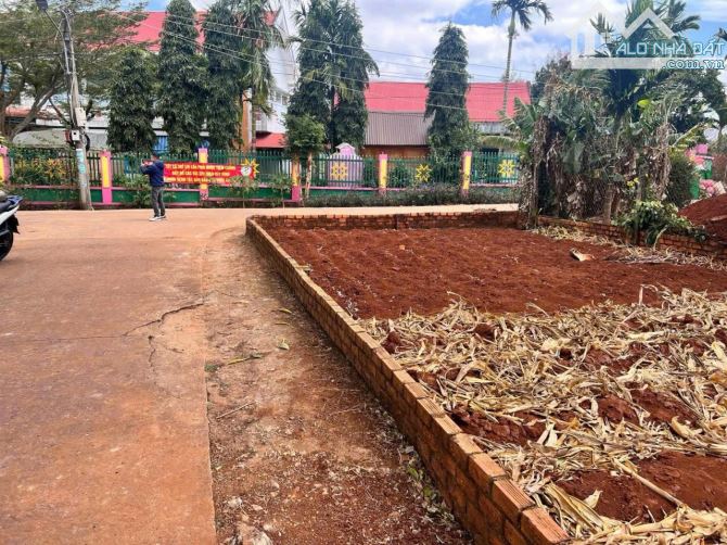 🔥 ĐẤT GÓC 2 MẶT TIỀN HẺM – NGUYỄN LƯƠNG BẰNG – 2,2 TỶ 🔥  📍Vị trí: Hẻm bê tông rộng, sau - 1