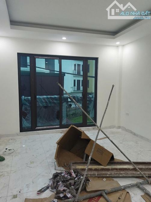 SIÊU PHẨM NHÀ Ở ĐẠI MỖ GÀ ĐẺ TRỨNG VÀNG MỚI CỨNG - 1