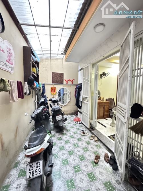 🏠 Bán nhà phố Tam Trinh 47m², 5 tầng, lô góc mặt tiền 5,2m giá chỉ 8,5 tỷ - 1