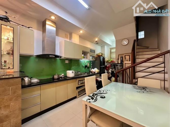 Bán nhà Giảng Võ 48m2 nhà đẹp 2 thoáng sổ đẹp phân lô ô tô đỗ sát nhà 12.8 tỷ - 1