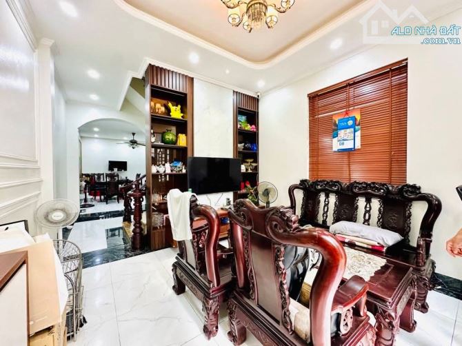 Bán Nhà Phố Sài Đồng-Long Biên: 75m2, Mt5m Xây 3Tầng, Vỉa hè, Đường Ôtô Tránh. - 1