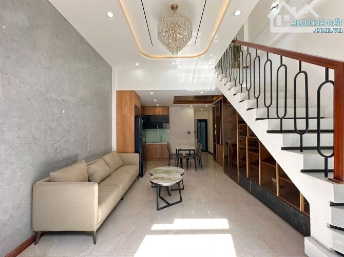 Nhà 3 tầng 3 mê kiệt Tiểu La - Hải Châu Full Nội Thất cách đường chính 70m - 1