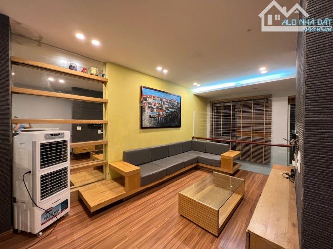MỜI THUÊ NHÀ DỊCH VỤ VẠN PHÚC Ô TÔ ĐỖ CỬA - 1