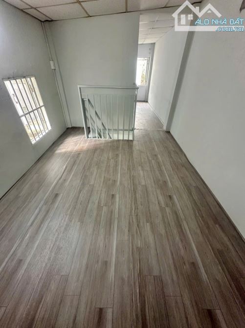 HÀNG NGỘP - BÁN GẤP DÃY NHÀ TRỌ 2 TẦNG - DT KHỦNG 160M - NGANG 6M - HXT - Q7- CHỈ 10.5 TỶ - 1