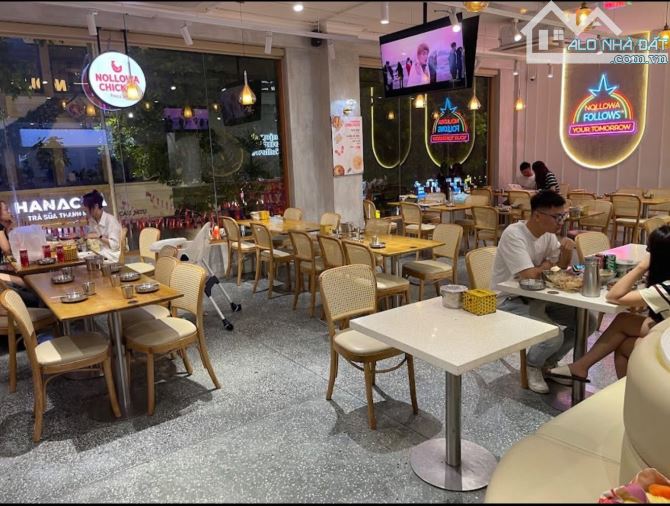 Hoa hậu phố Cổ. Bán Gấp Nhà 6 tầng thang máy MP Hàng Cót. Lô góc. DT:200m2-MT:17m - 1