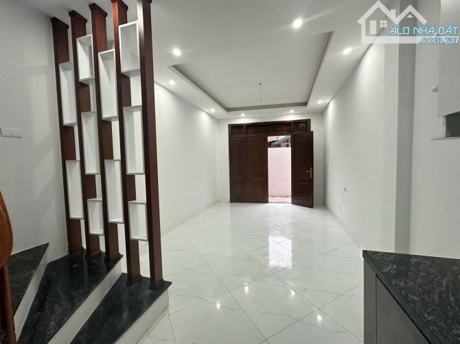 NHÀ MỚI 5 TẦNG - Ô TÔ ĐỖ CỔNG - GẦN VÀNH ĐAI 3.5 NHỈNH 4 TỶ - 1