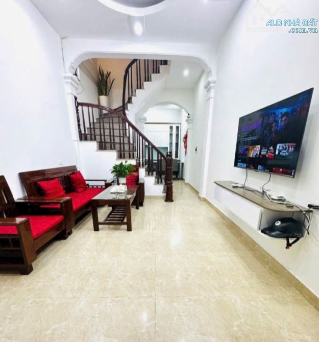 💐 NGÕ THÔNG TRƯƠNG ĐỊNH 8,35 TỶ/34M2 - Ô TÔ, KINH DOANH - 5 TẦNG FULL NỘI THẤT - NHÀ ĐẸP - 1