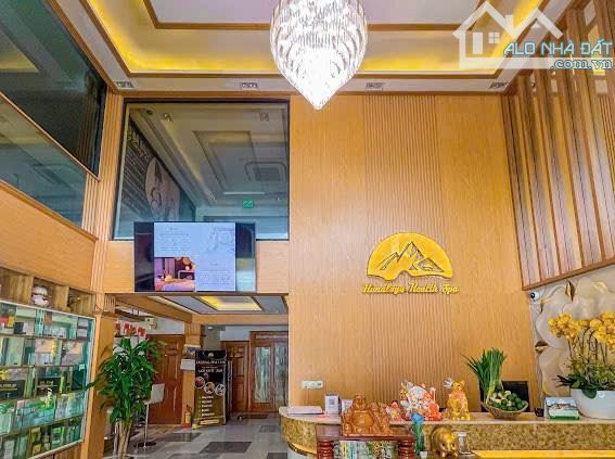 Quận 2 bán căn góc biệt thự cao cấp 2 mặt tiền 220m2 giá 19 tỷ - 1