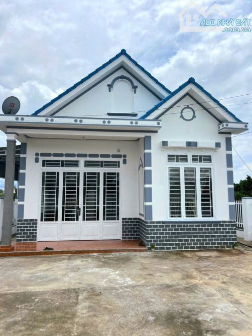 Bán nhà sân vườn rộng khu dân cư trung tâm Tân Hội, Đức Trọng đi sân bay 30p - 1