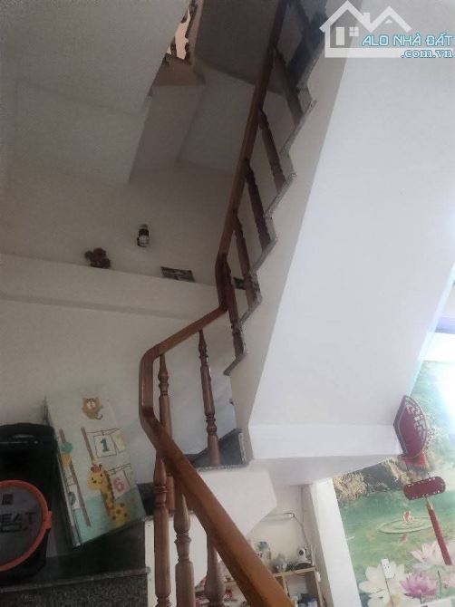 chủ cần bán nhà 3 tầng. Mặt tiền Nguyễn công hoan.gần bên xe thành phố đà nẵng giá ẻ - 1