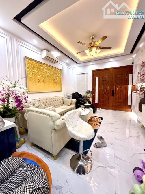 Bán nhà Xây Mới 5 tầng , Gần ĐH công nghiệp , ĐH Thành đô , Vành đai 3.5 , oto đỗ gần - 1