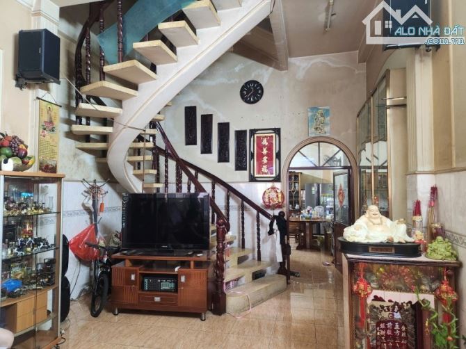 Bán nhà Đường Lũy Bán Bích - 85m2 (4.5 x 18.5)m - 4 Tầng - Hẻm xe tải 8m - 1