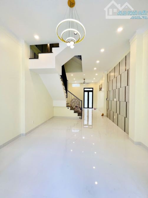 Bán nhà đường số 8 Lê Văn Quới hẻm xe hơi gần mặt tiền 56m2,4 Tầng Nhỉnh 6 tỷ - 1