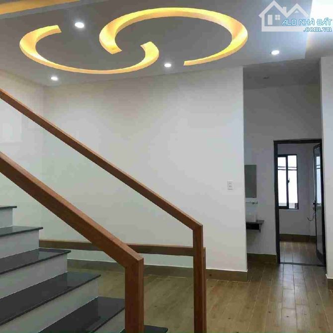 DUY NHẤT CĂN NHÀ 3 TẦNG MẶT TIỀN NGUYỄN CAO - THANH KHÊ. SÁT BIỂN . ĐỦ TIỆN ÍCH. NHỈNH 6tỷ - 1