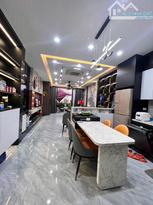 KĐT Bắc Linh Đàm, Vỉa hè, Ô tô tránh, 80m2, 5 tầng Thang máy, mặt tiền 4.75m, Giá 28.8 tỷ. - 1