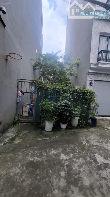 Bán đất ngõ 640 Nguyễn Văn Cừ. 70m nở hậu oto tải vào đất. Hơn 13 tỷ còn tl - 1
