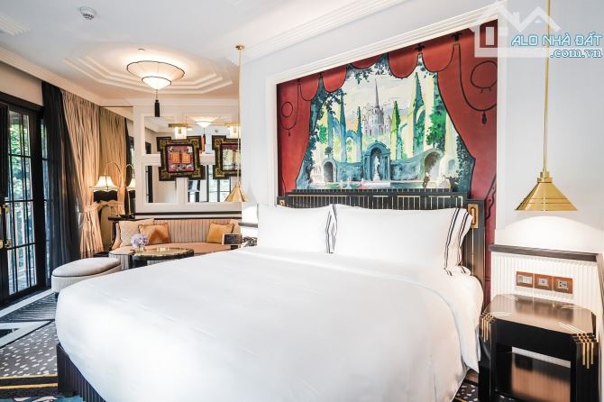 Chủ vay NH 200 Tỷ-Toà Khách Sạn Mặt Phố Hàng Bè - 350m2 - 12T- MT 10m - 80 Phòng - 298 Tỷ