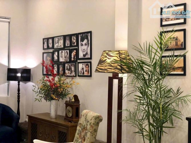 Bán nhà Căn Góc 2 Mặt Tiền Hoa Lan,P,2,Phú Nhuận; Dt; 4x16m2,Kc; 4 Tầng,Giá Bán 26 Tỷ 5,TL - 12