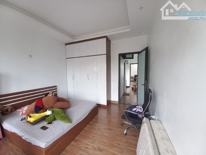Nhà Đẹp_Cự Khối Long Biên-3 Tầng*60m_MT4m -Ô TÔ ĐỖ Gần ô tô Tránh- Tiện Ích Bạt Ngàn - 12