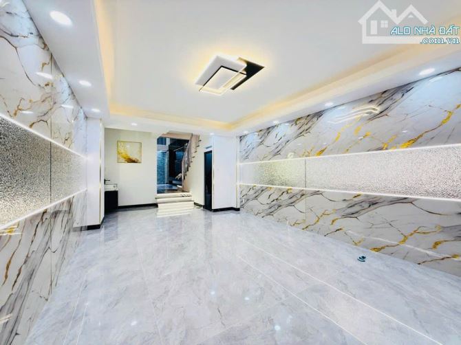 Giảm 1 tỷ - Nhà mới 6 tầng 4x16M khu phân lô vip nhất Phan Huy Ích, có thang máy, 11.5 tỷ - 17