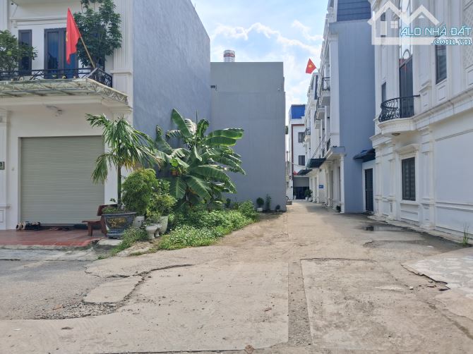 Chính chủ gửi bán lô góc 53,5m chung cư Quỳnh Hoàng, Nam Sơn, An Dương - 2