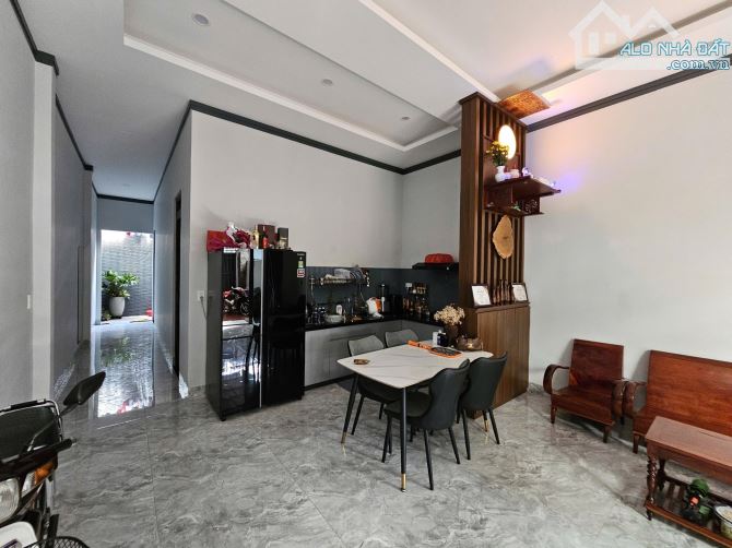Bán nhà cấp 4 hẻm Y NI KSOR phường Tân Lập bmt ĐĂK LĂK 2,99 tỷ - 2