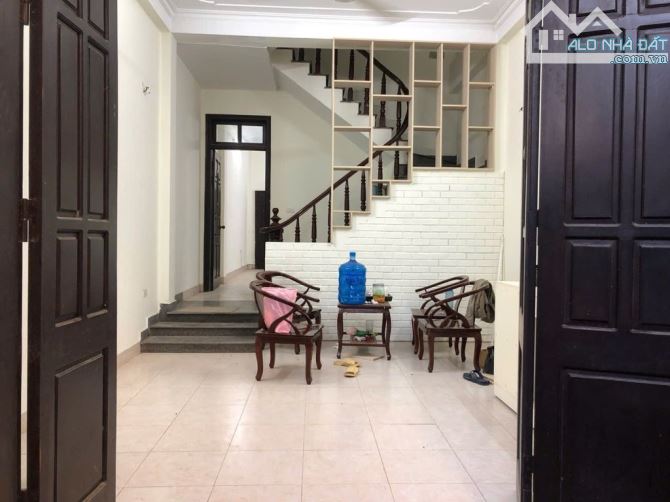 Nhà Ngọc Thụy - Bắc Cầu 66m 4Tầng Ô tô, sât phố nhỉnh 6tỷ - 2
