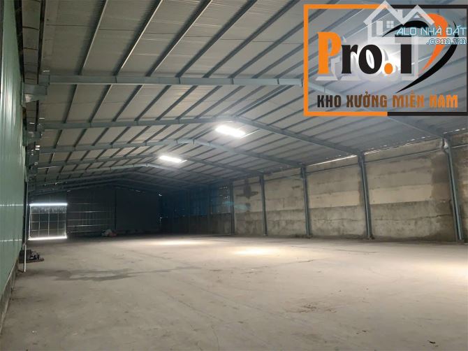 Cho thuê xưởng và đất tổng Dt 4500 m2.trong đó nhà xưởng dựng và văn phòng 1 lầu là 1700 m - 2