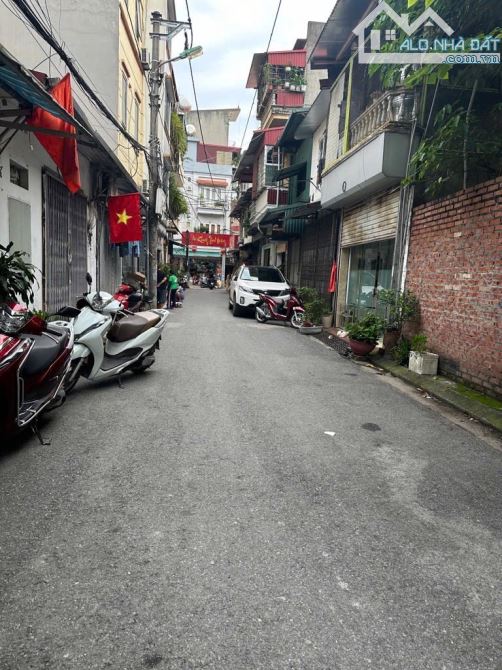 CHỈ 7,8 TỶ – SỞ HỮU NGAY NHÀ 110M² TẠI VIỆT HƯNG - NGÕ THÔNG 2 Ô TÔ TRÁNH NHAU - 2