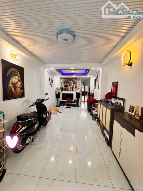 BÁN NHÀ HẺM 4 MÉT, CÁCH MẶT TIỀN 40M, 4 TẦNG, 40M2, NGUYỄN THÁI SƠN GÒ VẤP, 5.5 TỶ - 2