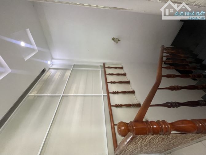 NHÀ ĐẸP TÂN PHÚ – 40m² (4x10) 2TẦNG KIÊN CỐ SHR HẺM XE HƠI RỘNG RÃI - 2